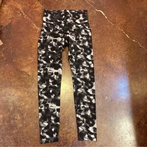 Coco+Carmen Black and White Legging